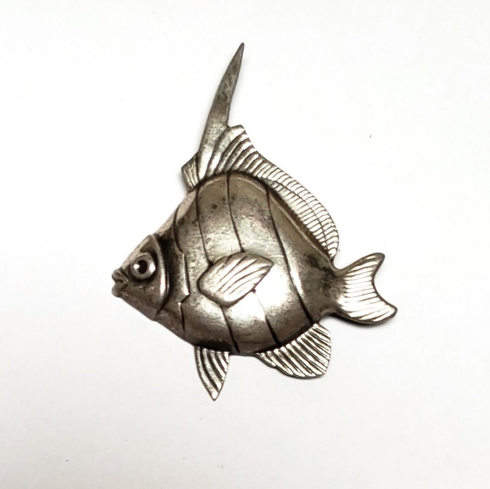 Sterling fish Brooch vintage & signed